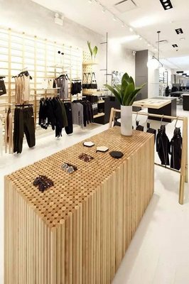 炫酷揭幕！Lululemon美國(guó)首家前衛(wèi)服飾實(shí)驗(yàn)店引領(lǐng)零售新浪潮